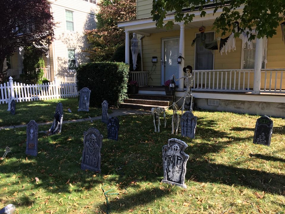 Przygotowania do Halloween w New Jersey. 