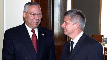 Premier Marek Belka i sekretarz stanu USA Colin Powell