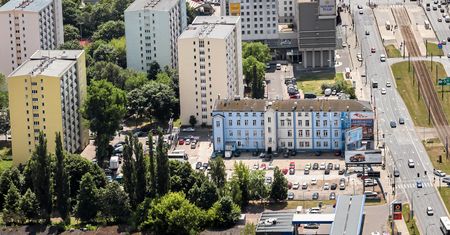 PiS chce sprzedać nieruchomość unikając podatku. Wykorzystuje firmę słup na Cyprze