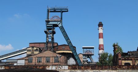 Silny wstrząs w kopalni Mysłowice i wypadek w Rudnej. Są ranni