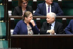 Jarosław Kaczyński "wysyła" Krystynę Pawłowicz na emeryturę. "Nie miała wyjścia. Musiała odejść"