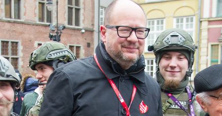 Niezwykły gest dla Pawła Adamowicza. Zebrał na WOŚP 5,6 tys. zł. Polacy dołożyli mu do puszki 1,5 mln zł