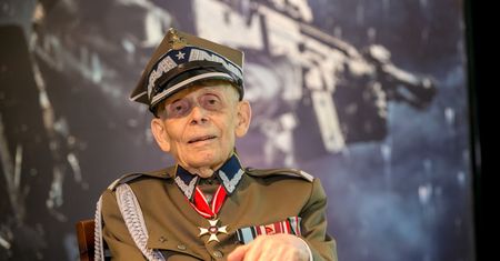 Generał Tadeusz Bieńkowicz potrzebuje pomocy. Trwa zbiórka krwi
