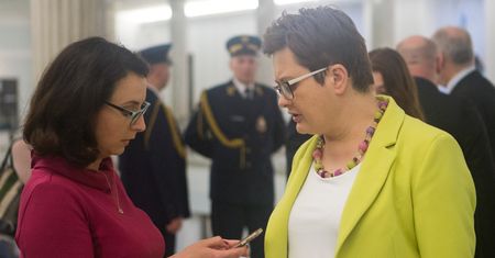 Nowoczesna tonie w długach. Spłacą je podatnicy?
