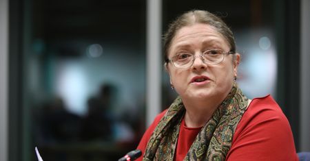 Atak na biuro poselskie Krystyny Pawłowicz. "Fani opozycji znowu wyrządzili szkodę"