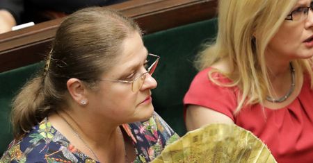 Krystyna Pawłowicz zachwyca się stylem pierwszej damy. Kupuje w tej samej firmie odzieżowej