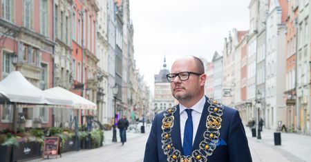 Wygaszono mandat Pawłowi Adamowiczowi