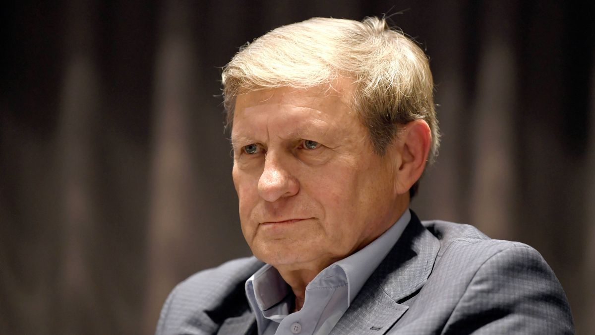 Leszek Balcerowicz ostrzega, że zwycięzca licytacji z finału WOŚP będzie musiał się postarać, aby dotrzymać tempa na spacerze.