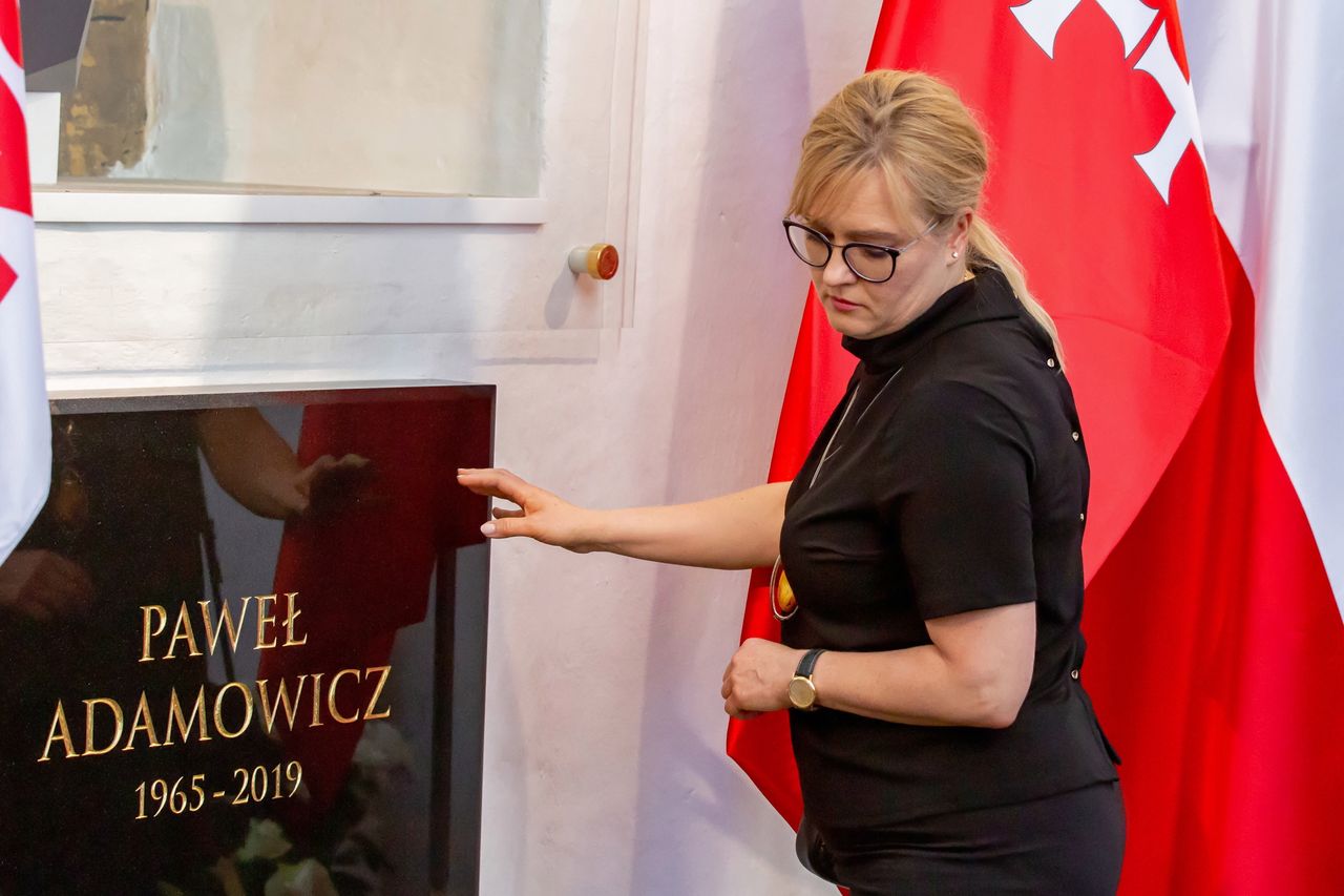 Córka Pawła Adamowicza przystąpiła do pierwszej komunii świętej w bazylice Mariackiej