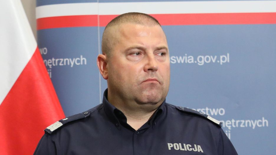 Wypowiedź z listopada dalej odbija się podlaskiemu komendantowi czkawką