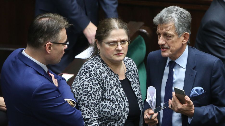 Krystyna Pawłowicz, Stanisław Piotrowicz i Arkadiusz Mularczyk w Sejmie, grudzień 2015 r.
