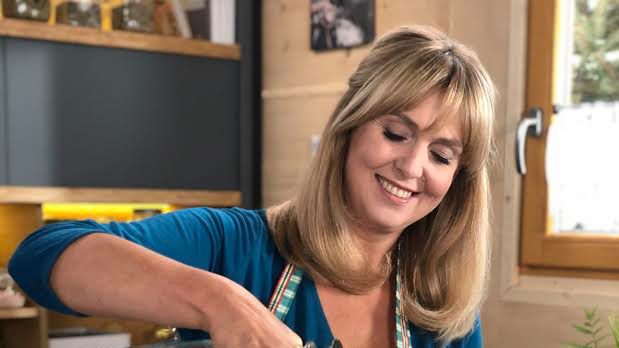 Woda gazowana czy niegazowana. Jaka jest między nimi różnica i na co warto postawić?