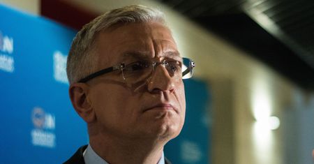 Poznań: ks. Daniel Wachowiak krytykował prezydenta i odprawił za niego mszę. Jacek Jaśkowiak wziął w niej udział