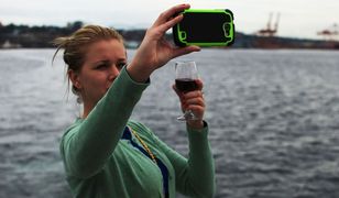 Przesiadujesz na Instagramie? Szwedzki badacz ostrzega: Nie da się konkurować z milionem ludzi