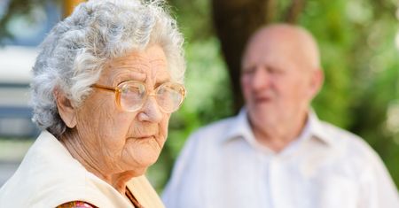 "Nie chciał mnie znać, a teraz sądzi się ze mną o alimenty" – napisał 30-latek o ojcu