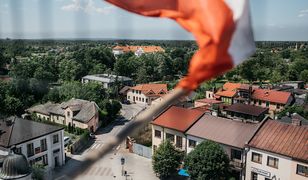 Młodzi, zdolni i z Szydłowca. Stolica bezrobocia, w której biedy nie widać