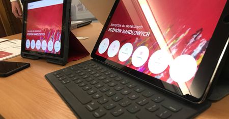 Leniwi handlowcy mogą zacząć się bać. Aplikacja prześwietli, jak pracują