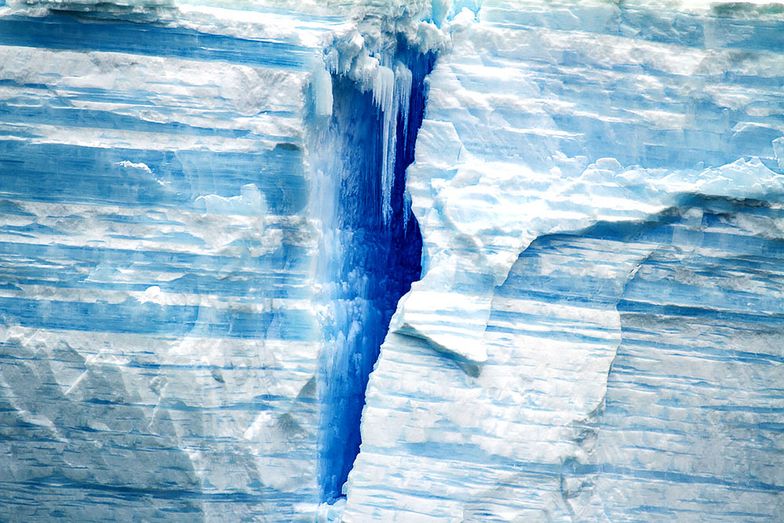 Topniejący lodowiec na Mont Blanc. Burmistrz pobliskiej miejscowości wydał decyzję o ewakuacji turystów