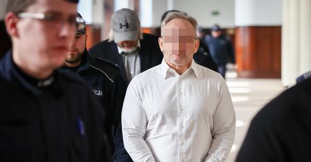"Słowik": "Da się żyć uczciwie, z tym że jeśli ktoś ma duże aspiracje, to w Polsce ich nie zrealizuje legalnie"