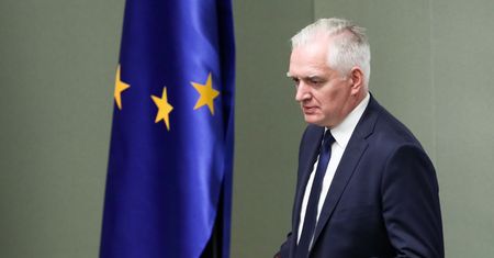 Jarosław Gowin przestrzega kolegów. Przypomina przypadek Komorowskiego