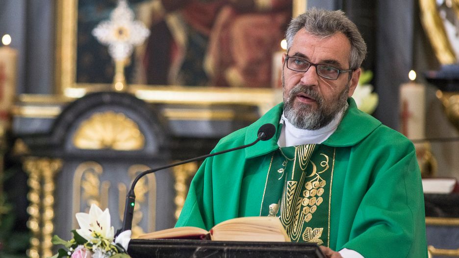 Mszę w intencji zmarłej Kristiny odprawił proboszcz parafii, ks. Paweł Szajner
