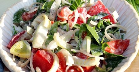 Pyszna surówka z kapusty pak choi. Najlepsza do obiadu