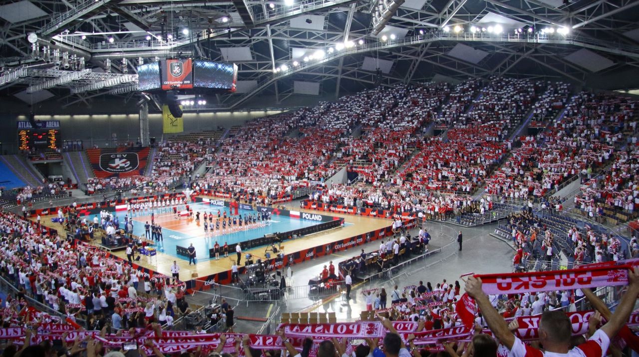 Koronawirus we Wrocławiu. Sportowcy dla Koszarowej