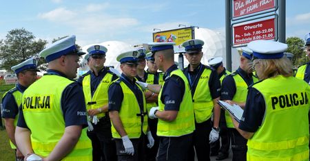 Uważaj na drogach w długi weekend. Będzie zatrzęsienie policji