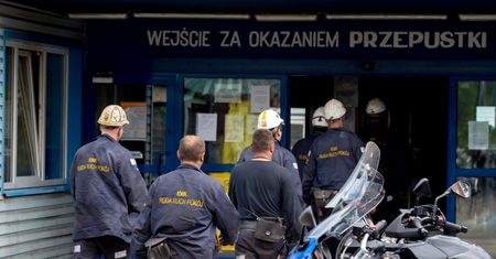Zofiówka. Akcja ratunkowa trwa. Pomogą nurkowie