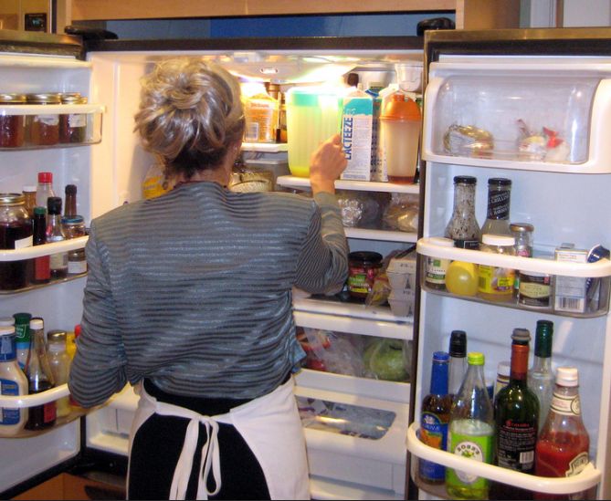 Tak łatwo oszczędzisz prąd. Znasz te triki?