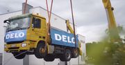 Niemcy. Nowy rekord Guinnessa: super-klej uniósł 17,5 tonową ciężarówkę