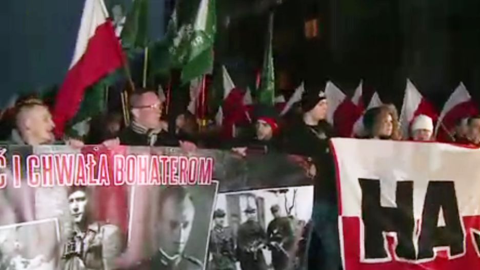 Narodowcy już od trzech lat maszerują regularnie ulicami Hajnówki