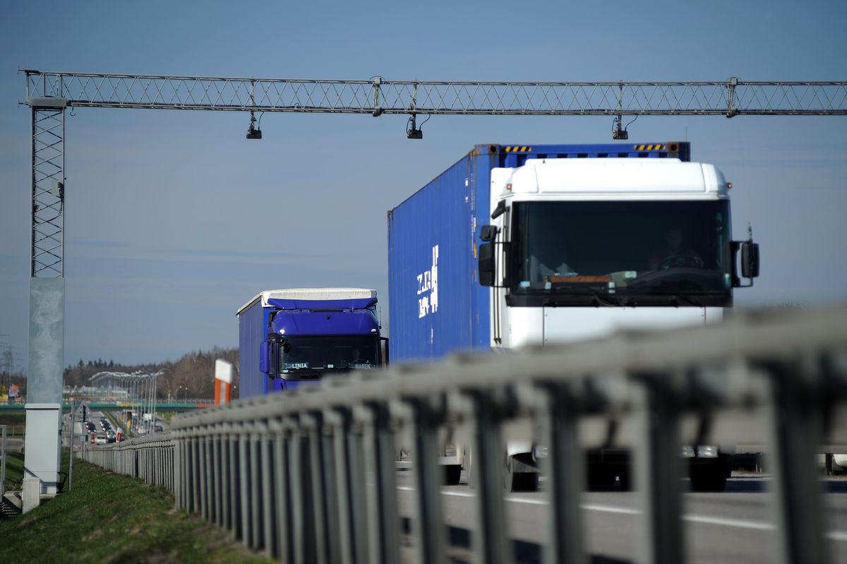 Kierowca zgubił swoją ciężarówkę. Policjanci znaleźli ją 23 km dalej