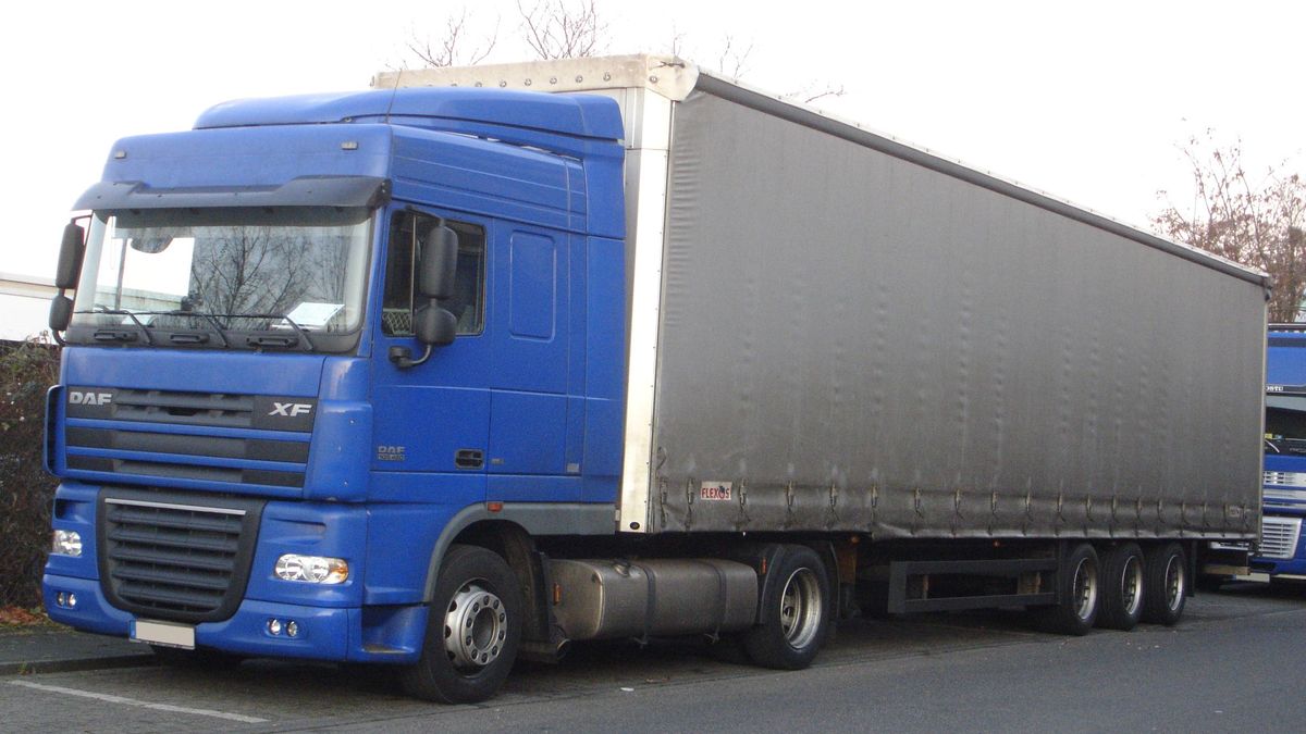 Ciężarówek na drogach może być znacznie mniej. Bo przewoźnicy mniej ich kupują