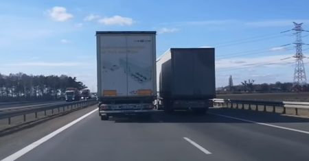 Plaga polskich autostrad? Dwóch kierowców ciężarówek "ściga się" przez 8 minut
