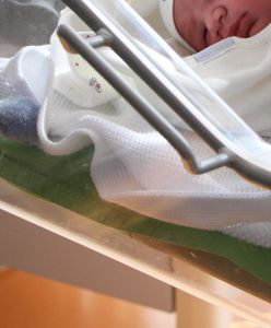 Płońsk: znęcali się nad kilkutygodniową córeczką. Trafili do aresztu