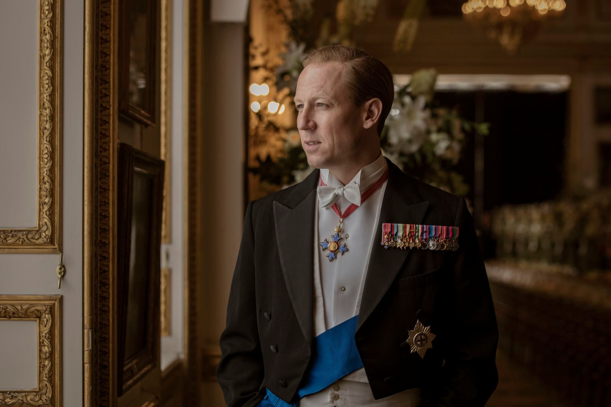THE CROWN 