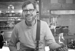 Alex Brown nie żyje. Gitarzysta legendarnych kapel miał 52 lata