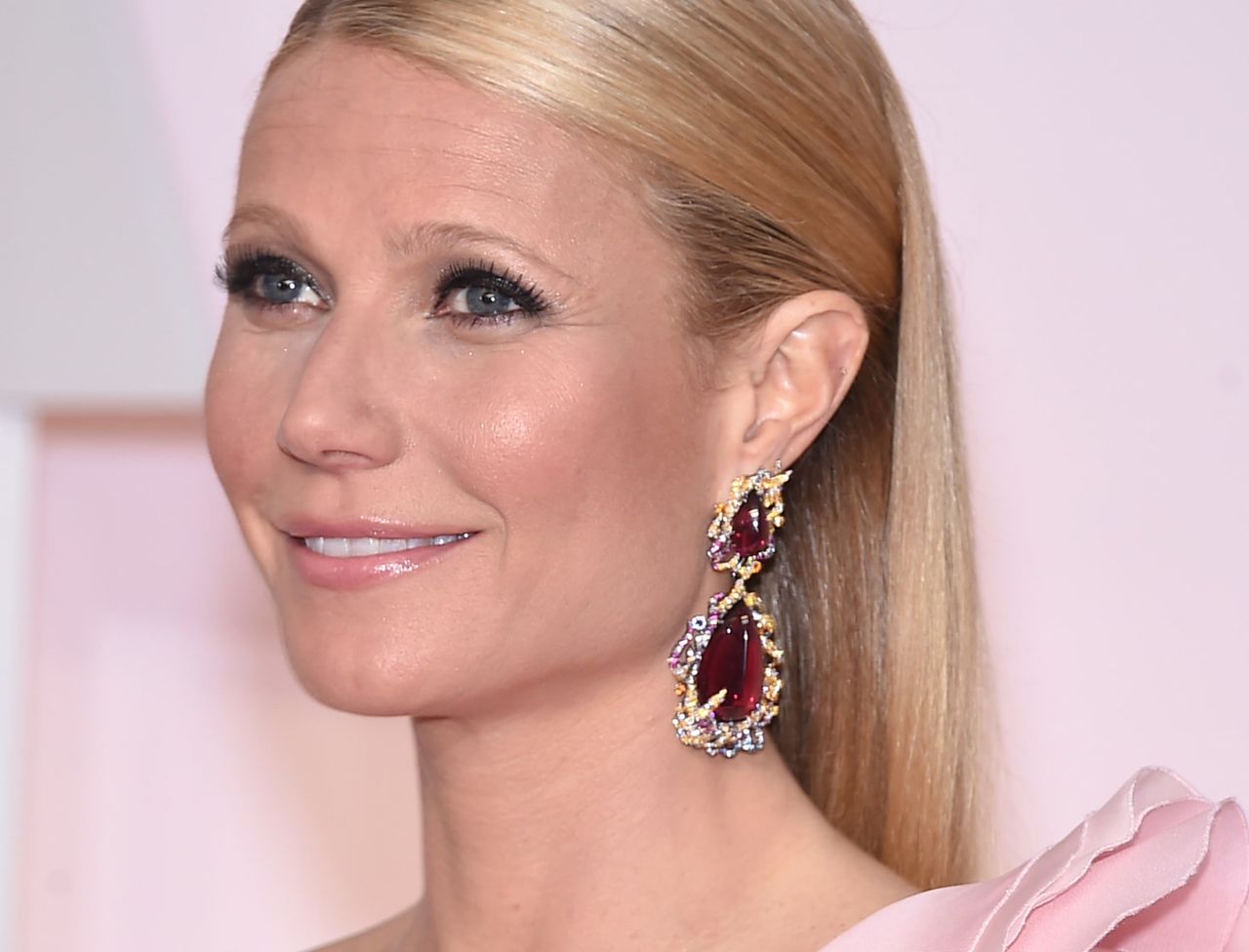 Znana aktorka wrzuciła do sieci całkowicie nagie zdjęcie. Wszystko z okazji Dnia Matki