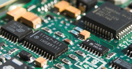 Hakerski atak, jakiego nie widział świat. Amerykański Bloomberg wskazuje na chińskie służby