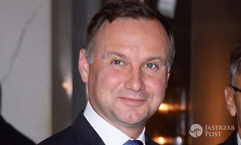 Andrzej Duda przyszedł bez żony na premierę "Smoleńsk"