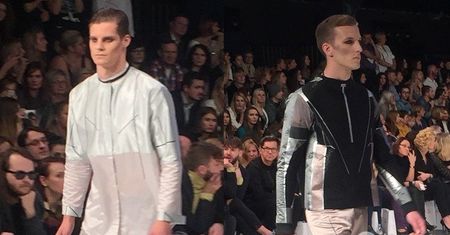Michael i Sebastian z "Top Model 5" w pełnym makijażu na wybiegu. To było ich kolejne wyjście na Fashion Week Poland