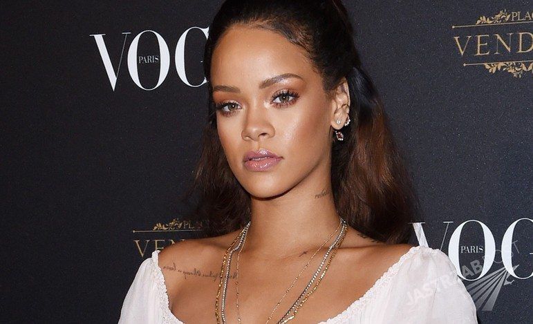 Rihanna rozczarowała kreacją na imprezie "Vogue'a"