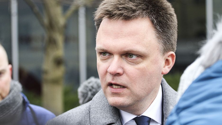 Wybory prezydenckie 2020. Szymon Hołownia podczas zbiórki podpisów (zdj. arch.)