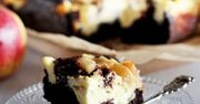 Sernikobrownie z karmelizowanymi jabłkami