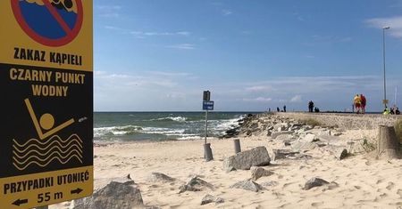 Czarne punkty nad Bałtykiem. Nie wchodź do wody, gdy widzisz te znaki