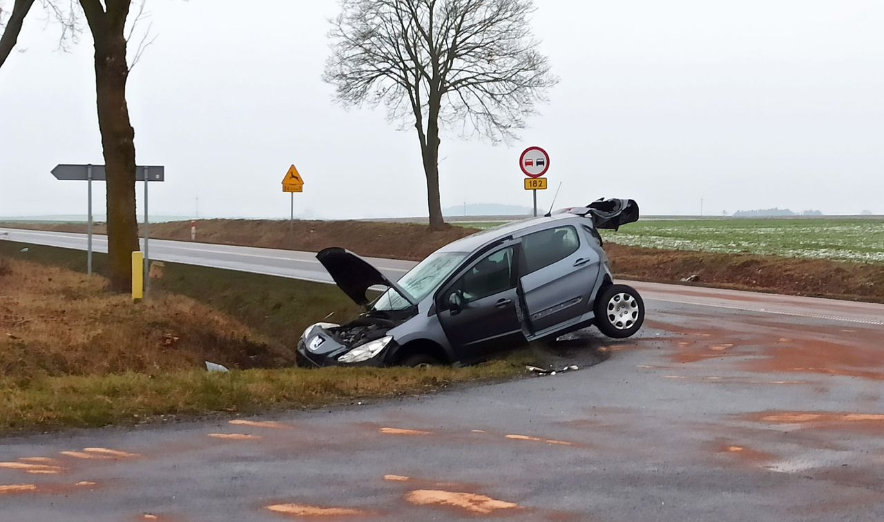 Wypadek między Jabłonowem a Ujściem