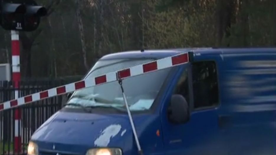 Przejazd kolejowy w Puszczykowie