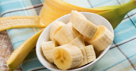Banan – kalorie, właściwości, wykorzystanie w kuchni, przepisy