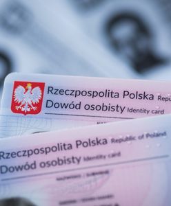 Milion dowodów do wymiany. Powoli przekonujemy się do robienia tego online